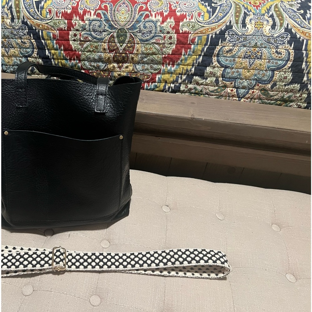 Portland Leather Crossbody Tote